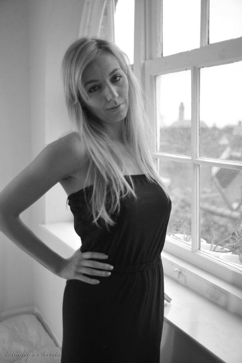 Шахноза, 25